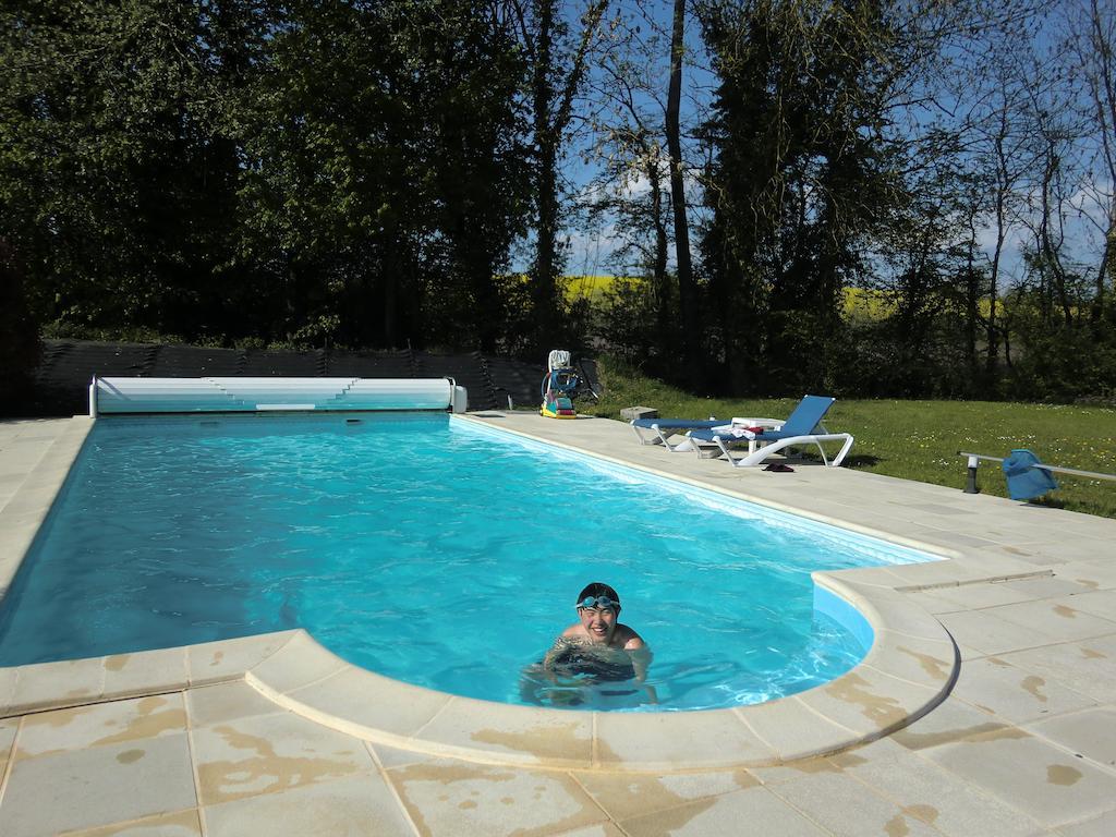 La Petite Varenne Turny Buitenkant foto