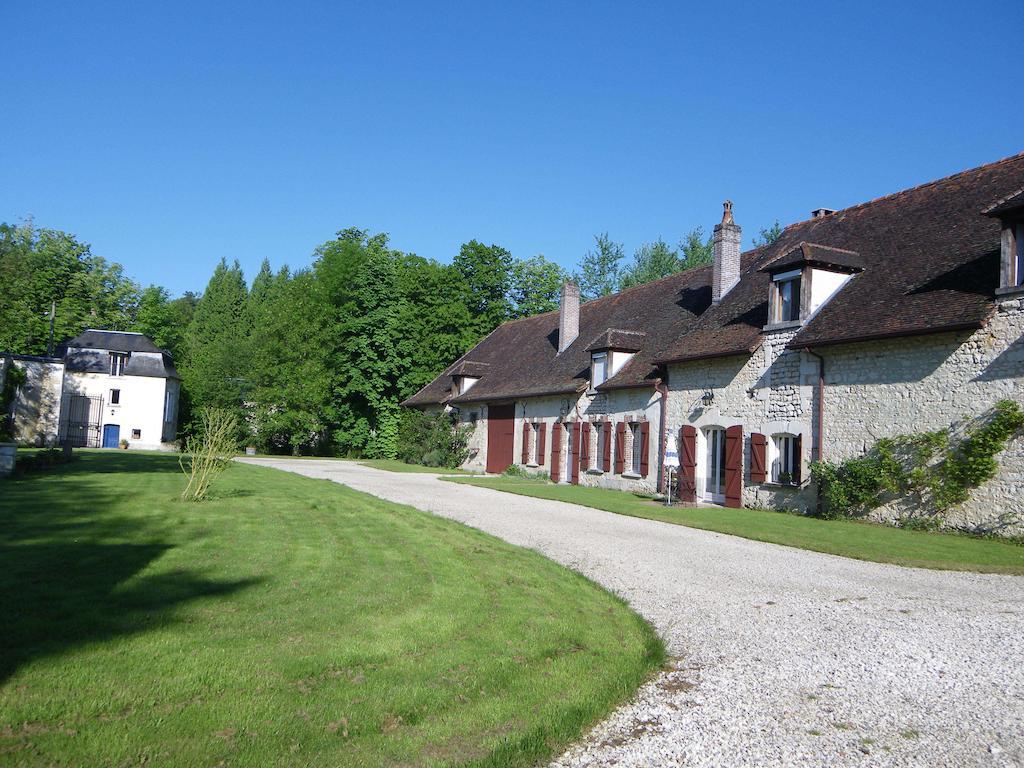 La Petite Varenne Turny Buitenkant foto